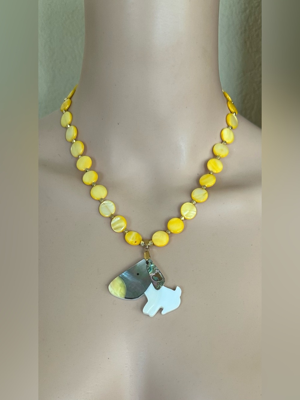 20-1/2 inch White Mother-of-Pearl Necklace NWOT - Picture 12 of 14